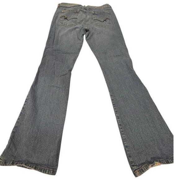 SO wear it declare it -Vintage Style Flared Jeans Medium Blue Size 13A women's - Picture 5 of 9